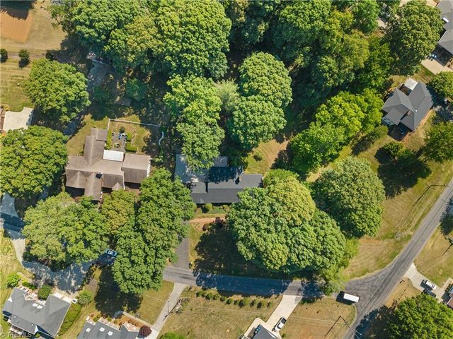 7960 Simmons Road, Rural Hall, NC 27045