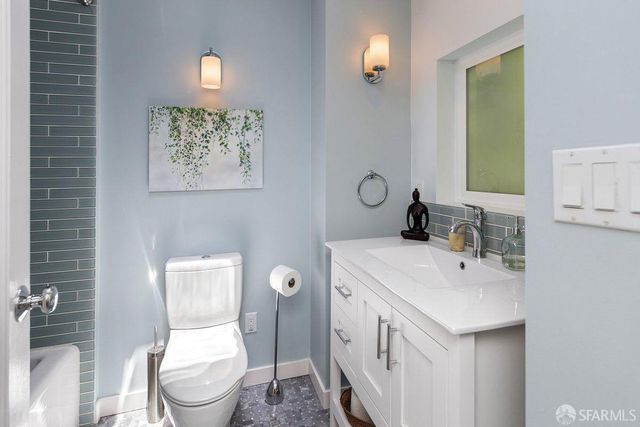 3222 Harrison Street, San Francisco, CA 94110