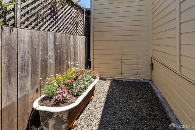3222 Harrison Street, San Francisco, CA 94110