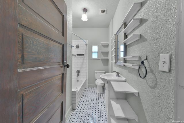 608 Kentucky, San Antonio, TX 78201