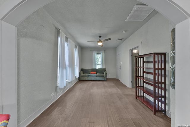 608 Kentucky, San Antonio, TX 78201