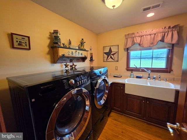 186 FOLLY RD, Chalfont, PA 18914