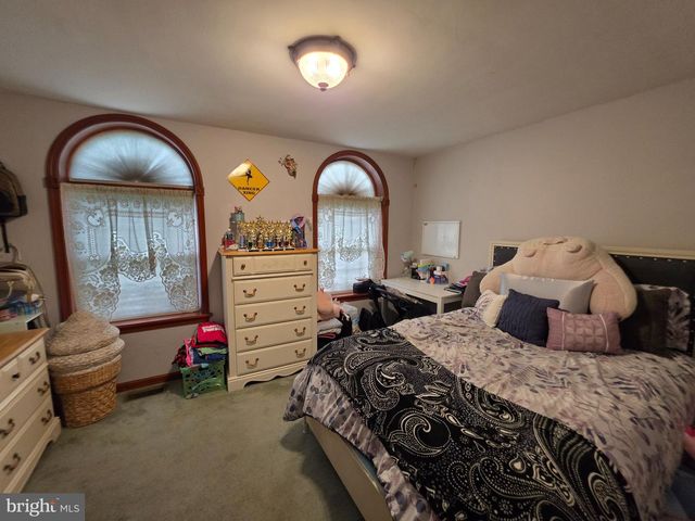 186 FOLLY RD, Chalfont, PA 18914