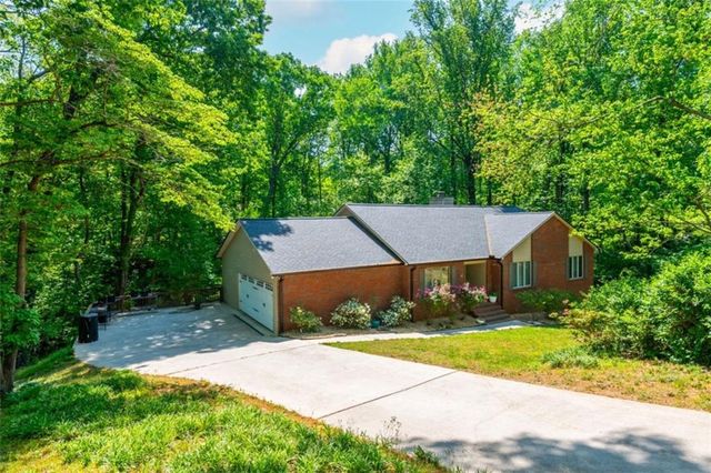 4250 Red Fox Trail, Oakwood, GA 30566