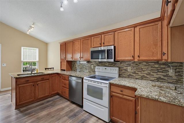 168 Oakview Drive, Dallas, GA 30157