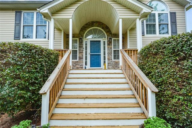 168 Oakview Drive, Dallas, GA 30157