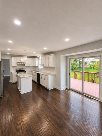 8183 Willow Brook Crossing Drive, Blacklick, OH 43004
