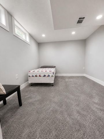 8183 Willow Brook Crossing Drive, Blacklick, OH 43004