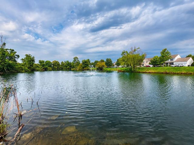 8183 Willow Brook Crossing Drive, Blacklick, OH 43004