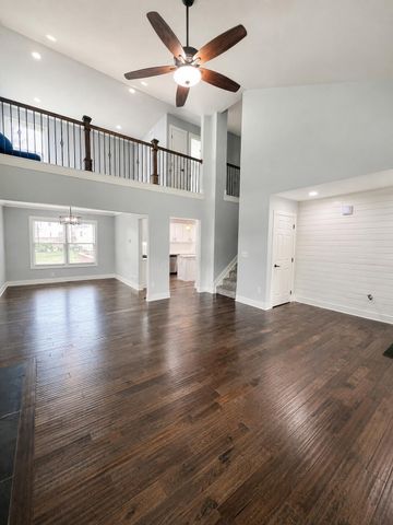 8183 Willow Brook Crossing Drive, Blacklick, OH 43004