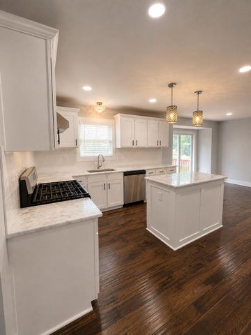 8183 Willow Brook Crossing Drive, Blacklick, OH 43004
