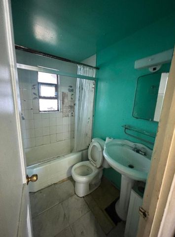 2827 Bel Air Drive NE, Albuquerque, NM 87110