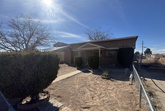 2827 Bel Air Drive NE, Albuquerque, NM 87110