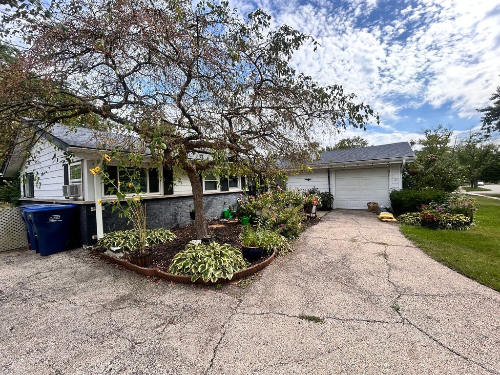 227 Wellesley Lane, Schaumburg, IL 60193 — photo 2