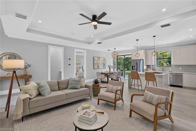 2141 Golden Gate BLVD E, Naples, FL 34120