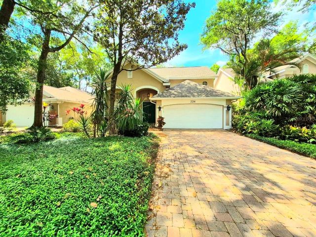 2214 GREEN OAKS LANE, Tampa, FL 33612