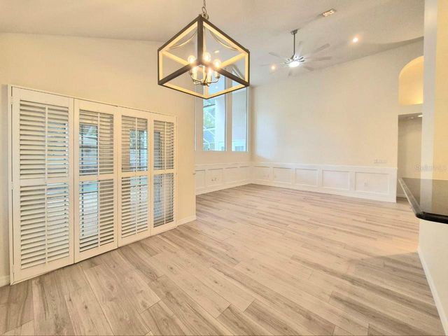 2214 GREEN OAKS LANE, Tampa, FL 33612
