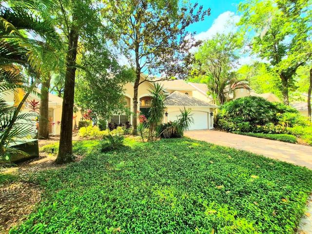 2214 GREEN OAKS LANE, Tampa, FL 33612