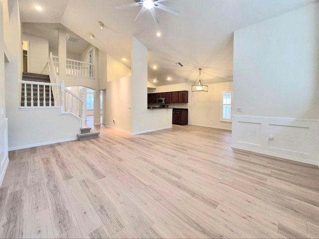 2214 GREEN OAKS LANE, Tampa, FL 33612