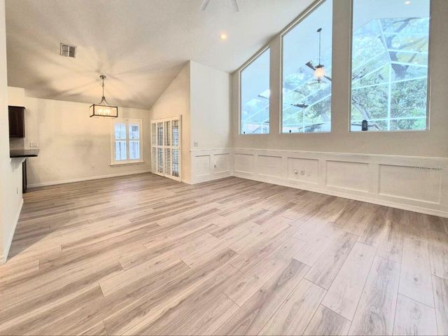 2214 GREEN OAKS LANE, Tampa, FL 33612
