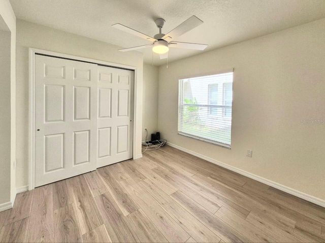 2214 GREEN OAKS LANE, Tampa, FL 33612