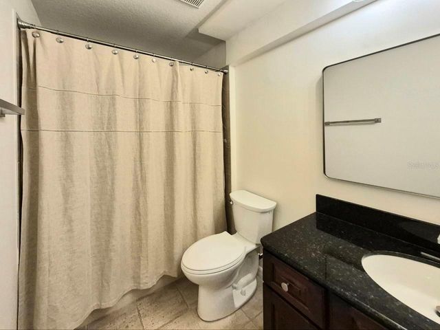 2214 GREEN OAKS LANE, Tampa, FL 33612