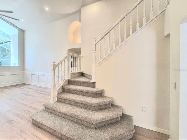 2214 GREEN OAKS LANE, Tampa, FL 33612