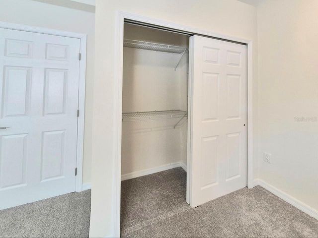 2214 GREEN OAKS LANE, Tampa, FL 33612