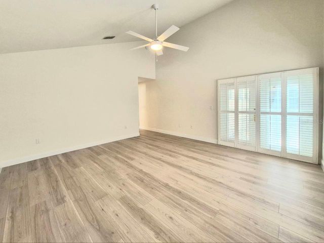 2214 GREEN OAKS LANE, Tampa, FL 33612