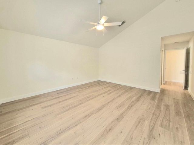 2214 GREEN OAKS LANE, Tampa, FL 33612