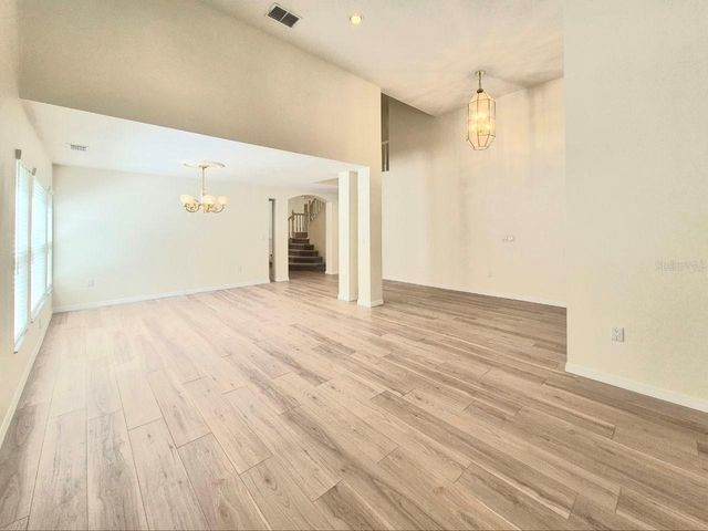2214 GREEN OAKS LANE, Tampa, FL 33612