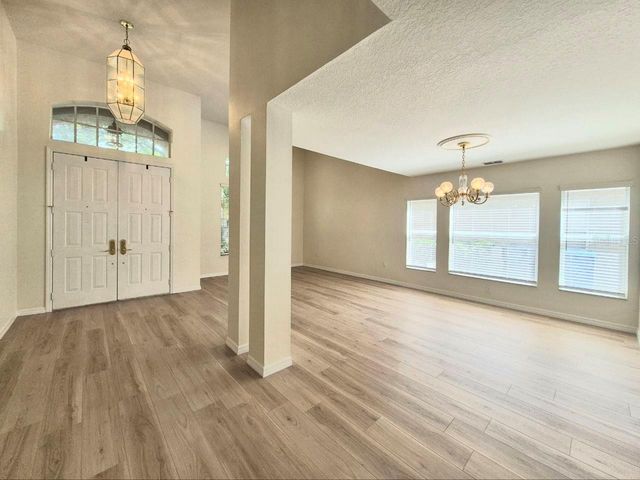 2214 GREEN OAKS LANE, Tampa, FL 33612