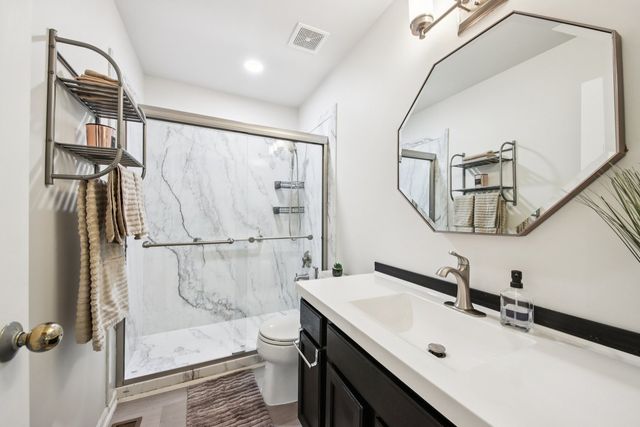 533 Rose Lane, Bartlett, IL 60103