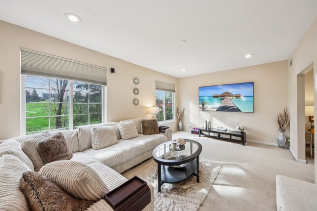 533 Rose Lane, Bartlett, IL 60103