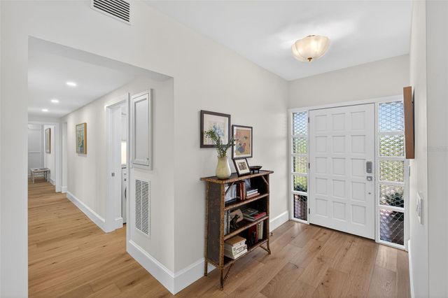 106 S INTERLACHEN AVENUE 518, Winter Park, FL 32789