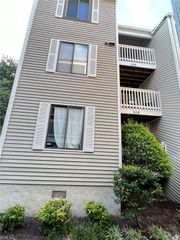 2325 Sea Shell Rd Apt 309, Virginia Beach, VA 23451