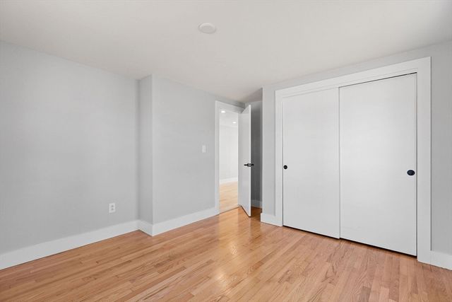 14 Sharon Dr, Falmouth, MA 02536