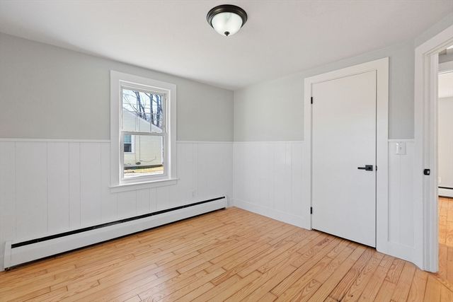 14 Sharon Dr, Falmouth, MA 02536