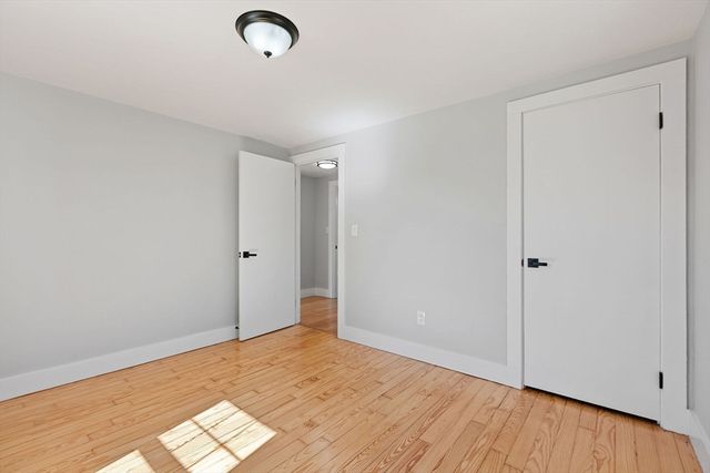 14 Sharon Dr, Falmouth, MA 02536