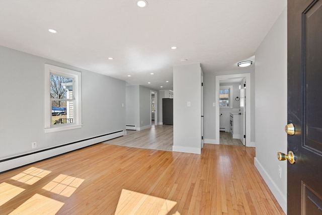 14 Sharon Dr, Falmouth, MA 02536