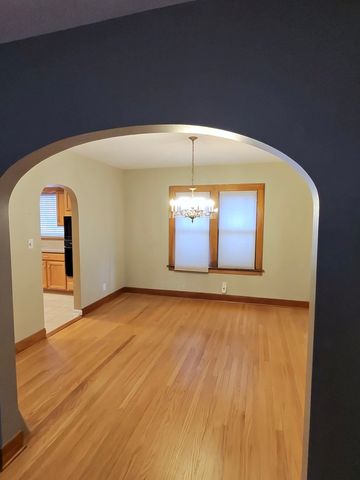 1155 E 166th Street, South Holland, IL 60473