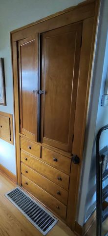 1155 E 166th Street, South Holland, IL 60473