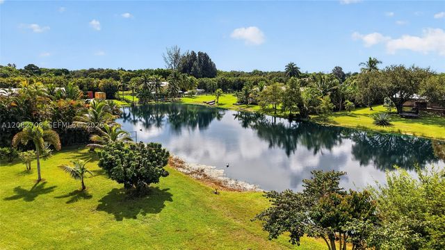 6110 SW 190th Ave, Southwest Ranches, FL 33332