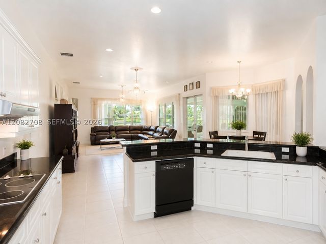 6110 SW 190th Ave, Southwest Ranches, FL 33332