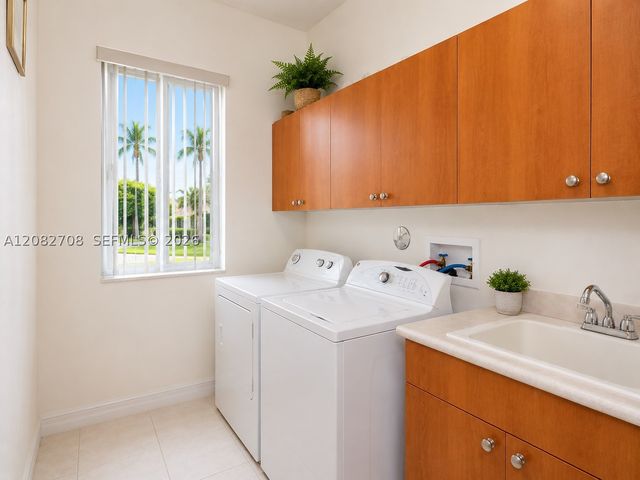 6110 SW 190th Ave, Southwest Ranches, FL 33332