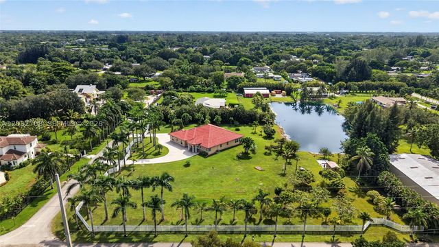 6110 SW 190th Ave, Southwest Ranches, FL 33332