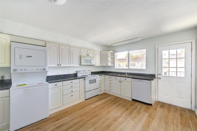 6401 Deihl Road 505, Houston, TX 77092
