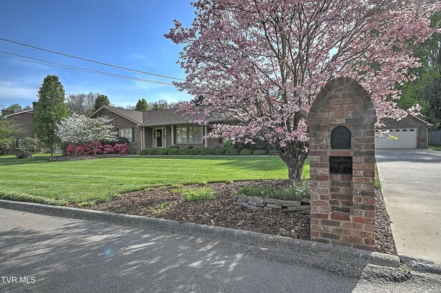 2704 Suffolk Street, Kingsport, TN 37660