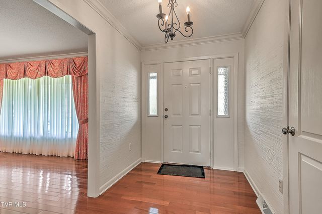 2704 Suffolk Street, Kingsport, TN 37660