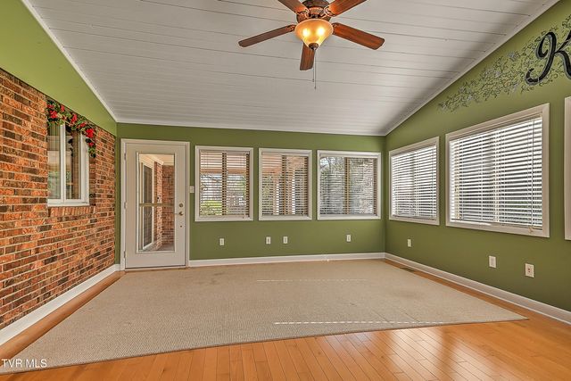 2704 Suffolk Street, Kingsport, TN 37660